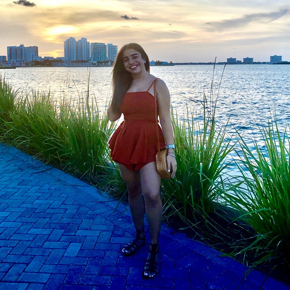 ✰ Meet Your Posher, Val ✰